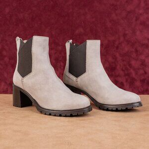 Ross&Snow Women Susana Grey Nubuck Leather Chelsea Lug Boots sz 9US